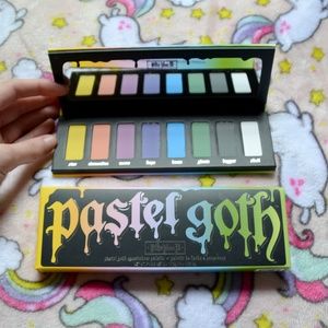 NEW! Kat Von D LE Pastel Goth Palette (Never Used)